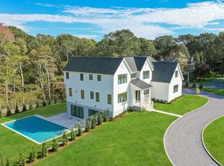 6 Lakewood Ln, Quogue, NY 11942