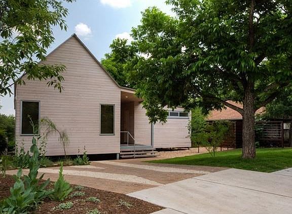 4th image of 3205 Churchill Dr