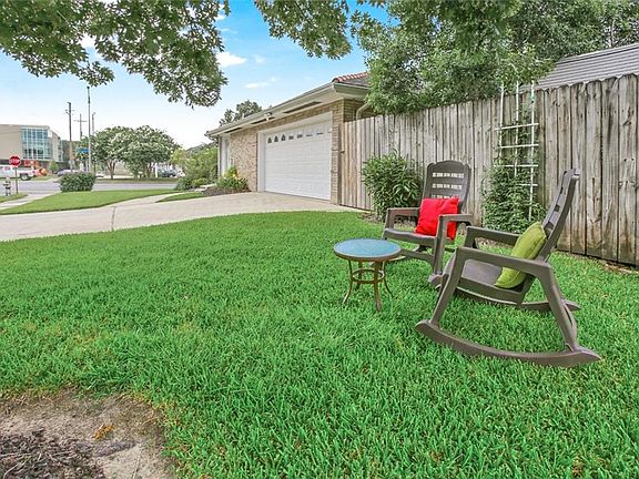 5th image of 1515 Robert E Lee Blvd