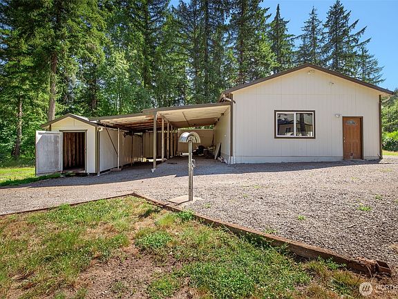 5th image of 24411 NE 209th Avenue