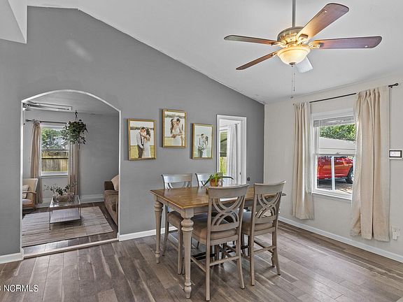 5th image of 1006 Birchwood Lane