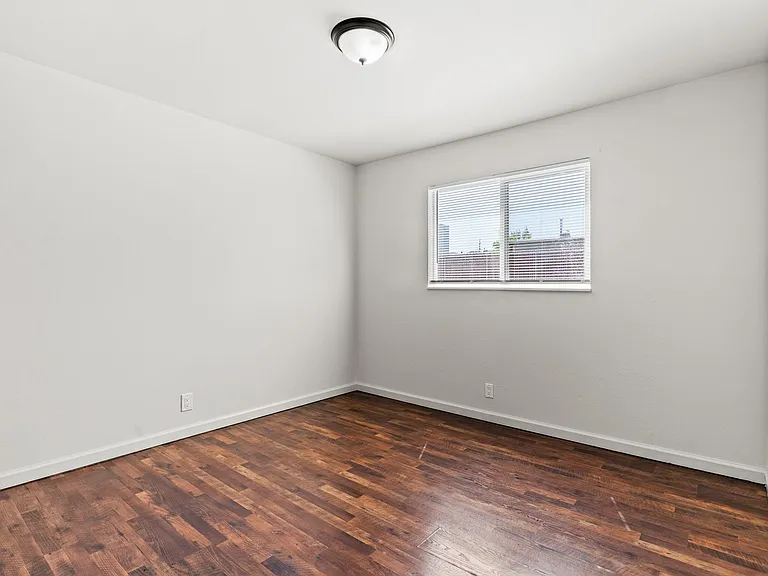 11818 Foothill Way #3 — Photo 10