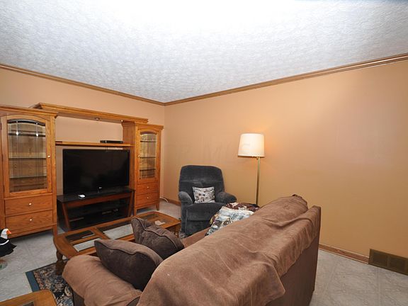 4th image of 11886 Kennington Sq W