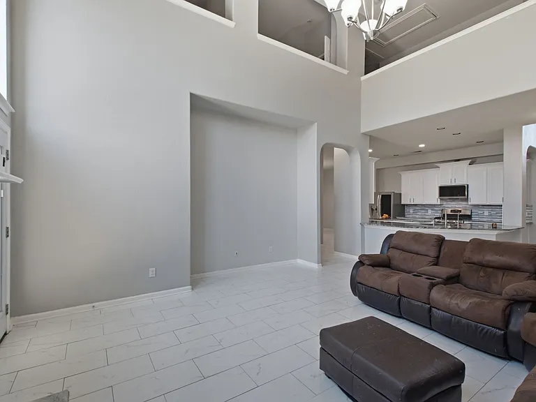 9309 Stonewood Dr — Photo 14