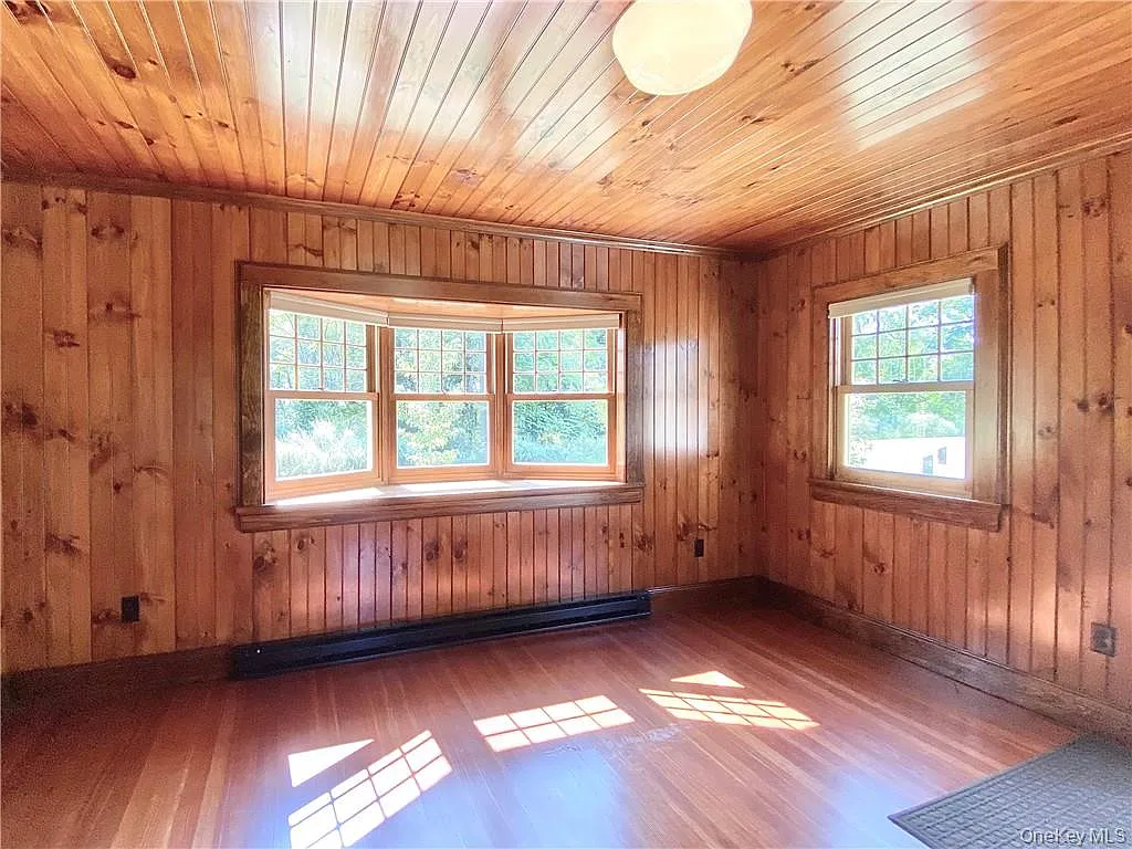 Studio, 1.0 bath, 300 sqft, $1,400 — Photo 3