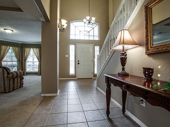 3rd image of 728 Eagle Lake Ct