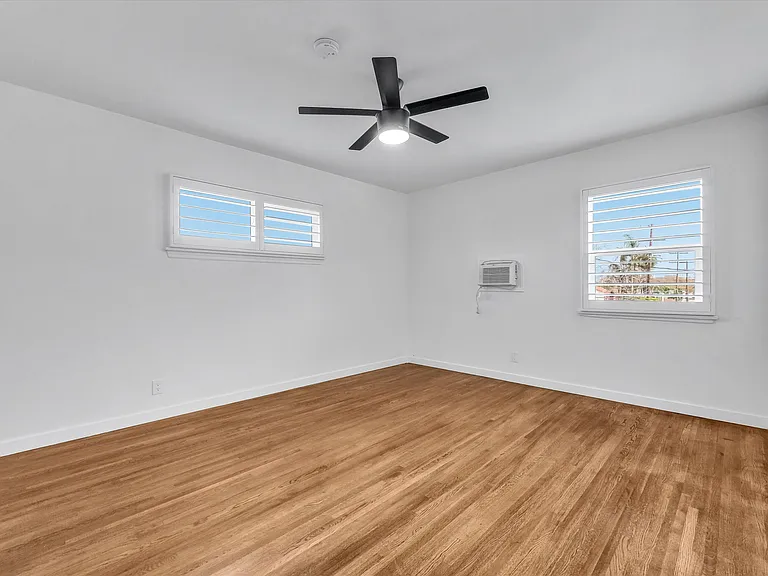 350 S Camden Dr #A — Photo 29