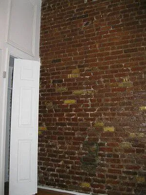 Rented by Tower Brokerage | media 17