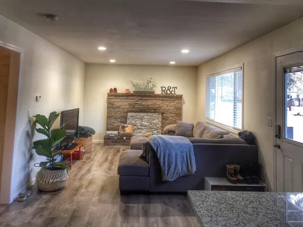 911 Macinaw Rd APT 2, South Lake Tahoe, CA 96150