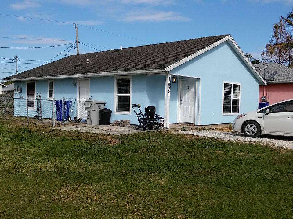 1st image of 1625 19th Ave SW