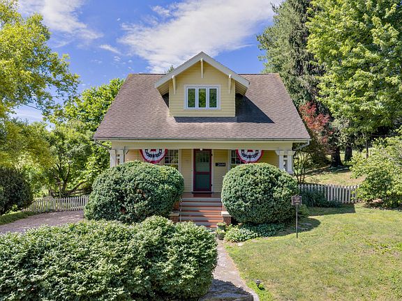 3rd image of 2669 Sterrett Rd