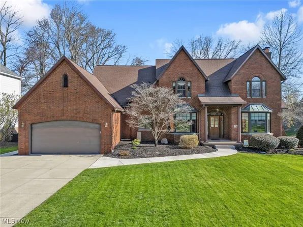 78 Steeplechase Ln, Munroe Falls, OH 44262