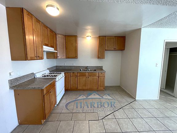 4th image of 4020 W Broadway #30