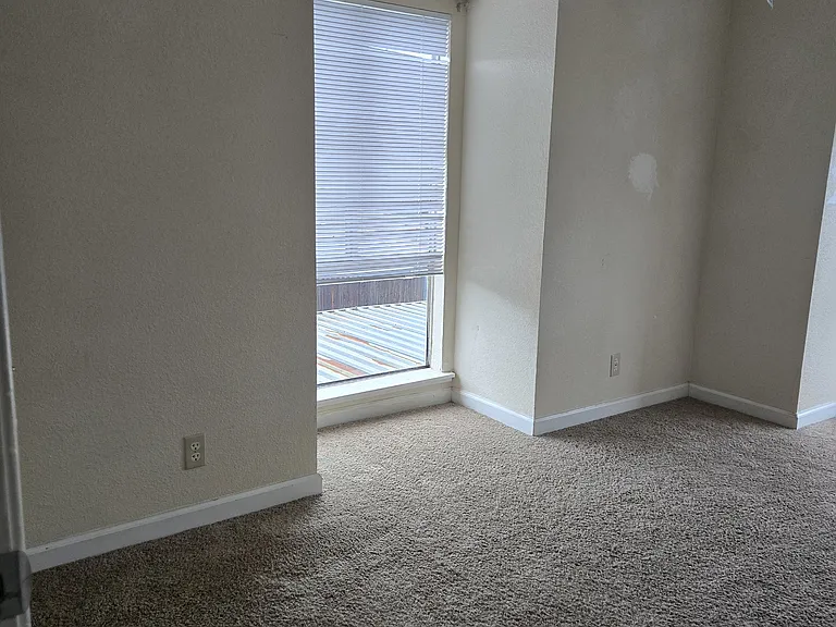 5348 Garfield Ave #4 — Photo 14