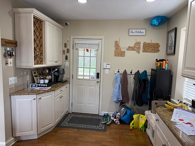 1358 Indian Creek Dr — Photo 14