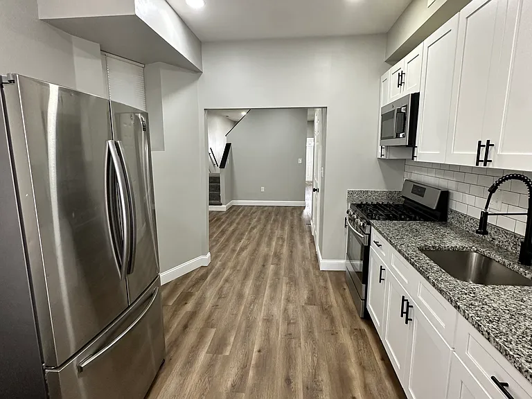 3004 Overland Ave — Photo 10