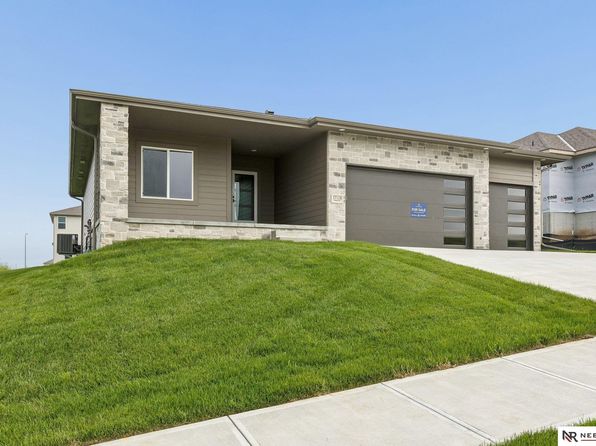 17118 Cora St, Bennington, NE 68007 view 2