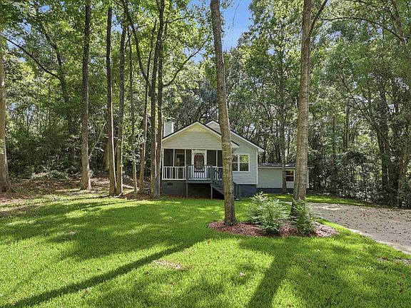 4th image of 3735 Ravine Dr
