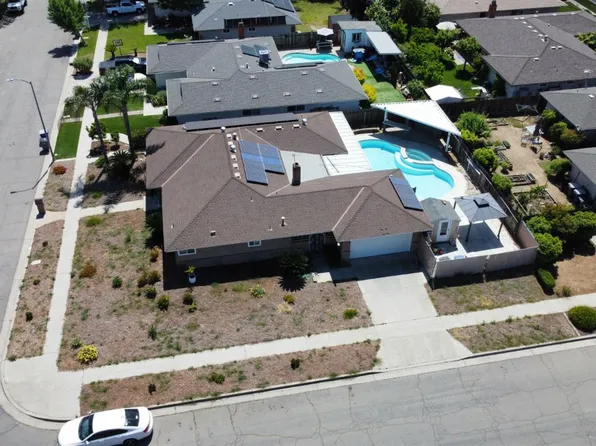 6737 N Harrison Ave, Fresno, CA 93711