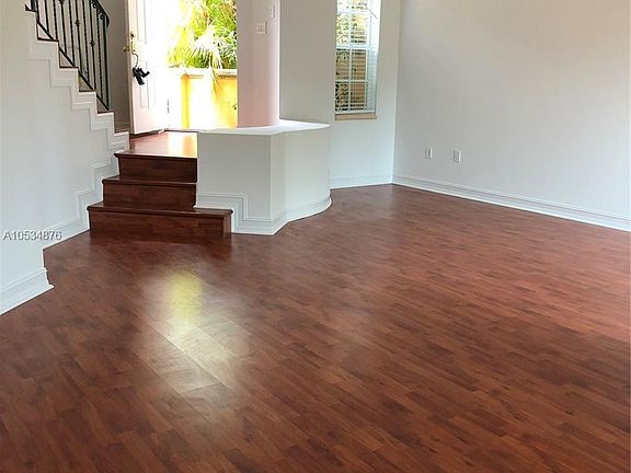 3rd image of 18350 NE 30th Ct #18350
