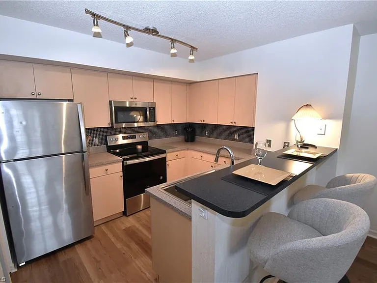 8735 River Homes Ln #6302 — Photo 6