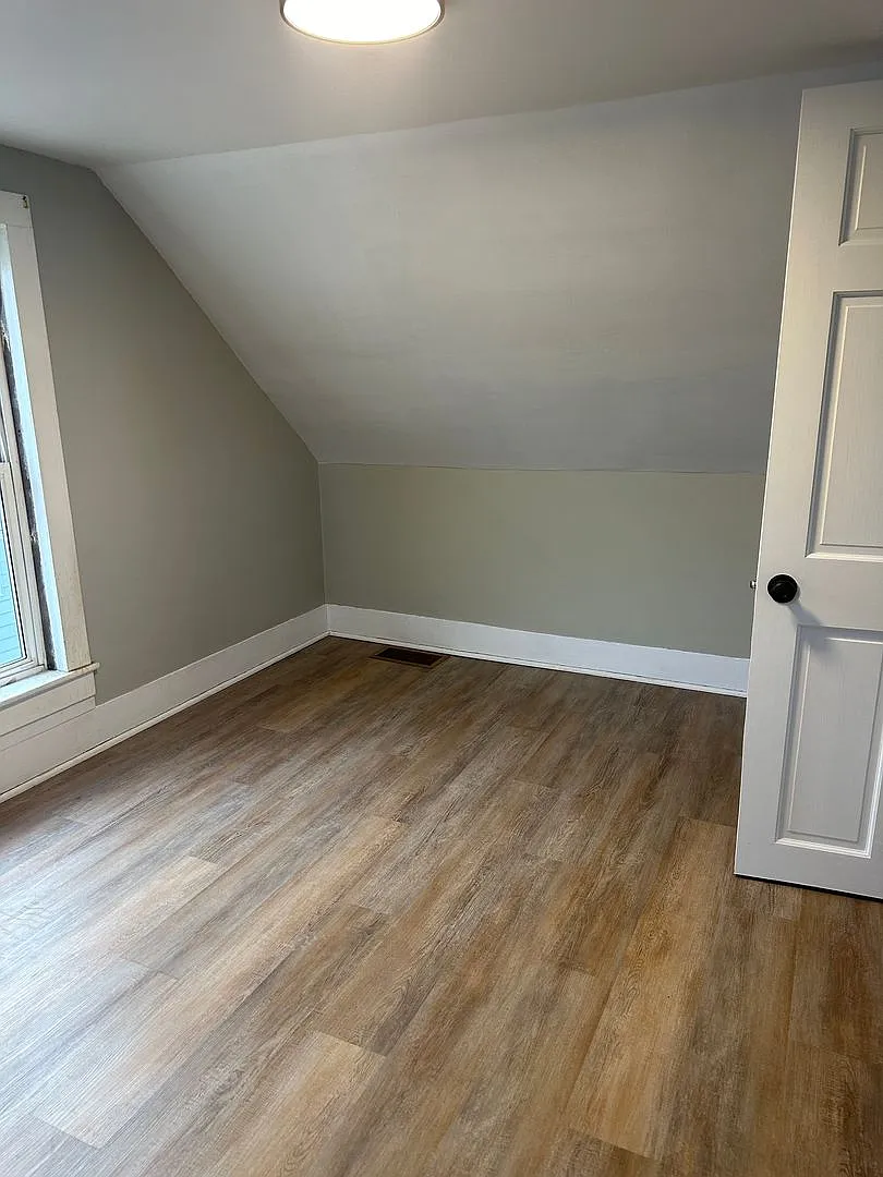 PP - 15 - Stoughton — Photo 3