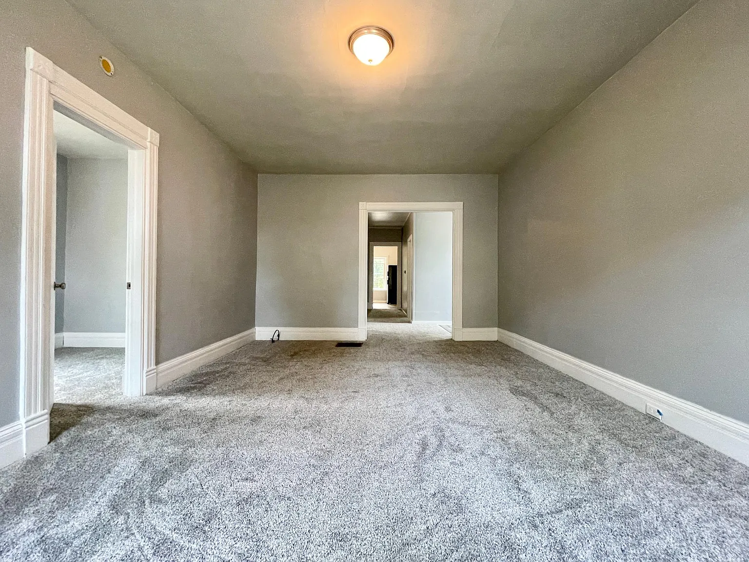 2 bed, 850 sqft, $995 — Photo 4