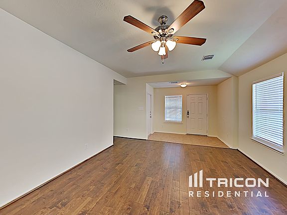 5th image of 4406 Sprangletop Ave