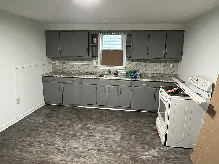 60 W Pitman St — Photo 1