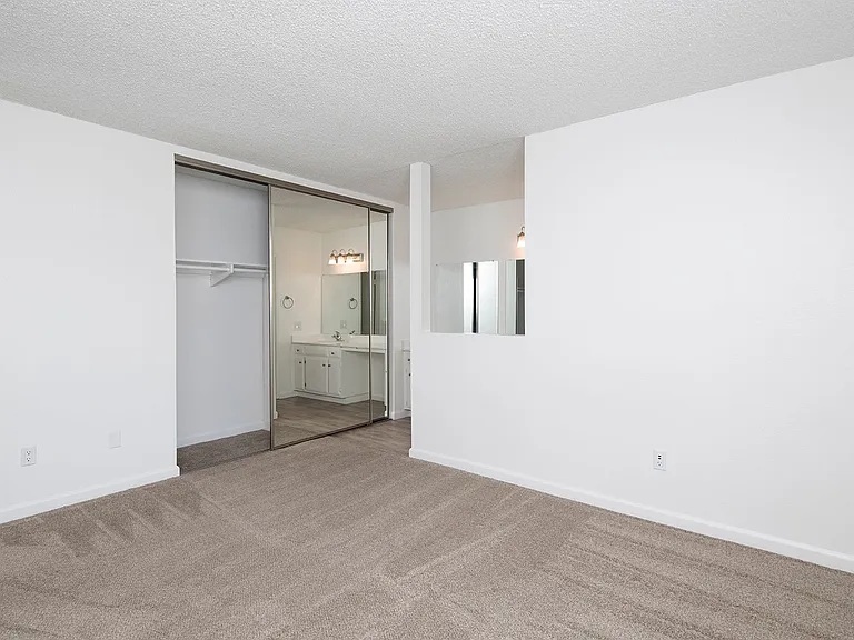 Volterra Apartments — Photo 69
