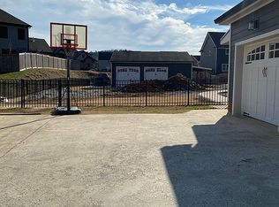 6616 Levi Rd, Hixson, TN 37343