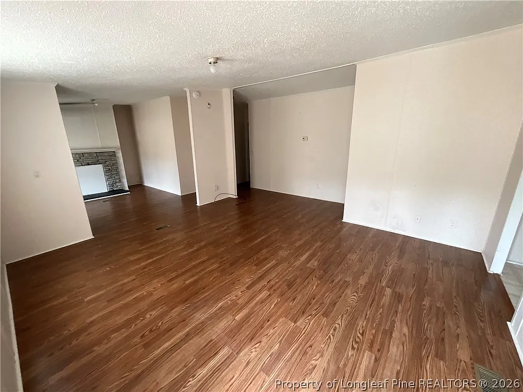 Building Photo - 159 Pine Haven Dr