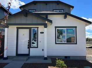 3972 SW Obsidian Ave, Redmond, OR 97756