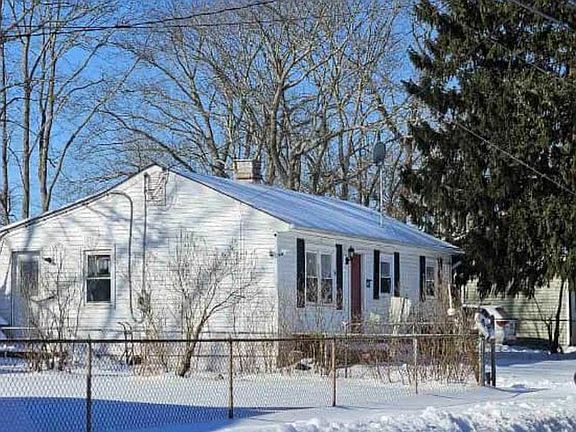 3rd image of 603 Berkley Dr