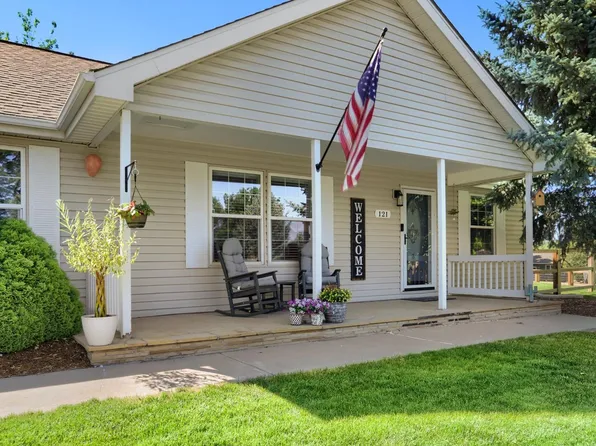 121 Victoria Dr, Fort Collins, CO 80525