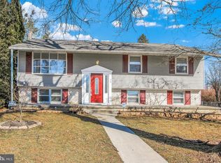 26 Fieldstone Cir, Shrewsbury, PA 17361