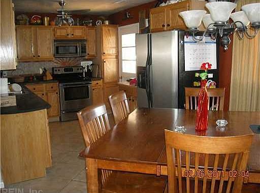 3rd image of 436 Caren Dr