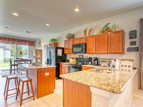 5th image of 6103 Magnolia Park Blvd