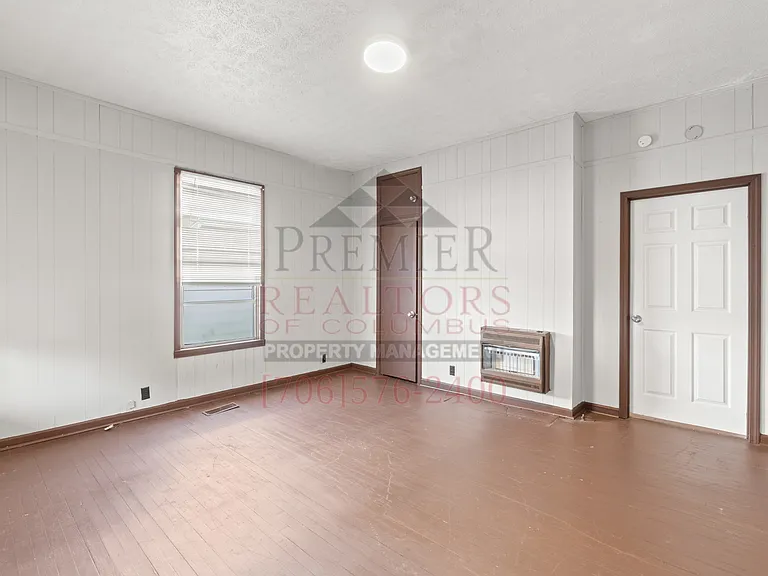 108 Comer St — Photo 3
