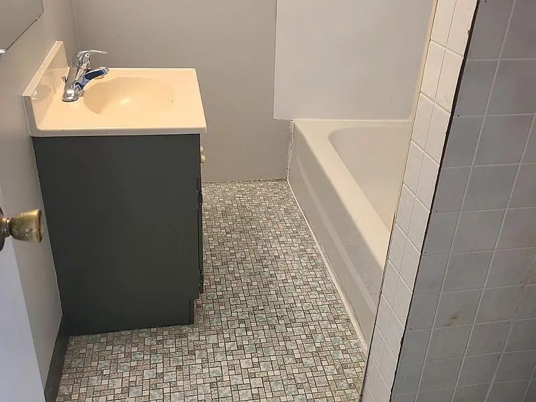 316 Stuart Ave #9 — Photo 9