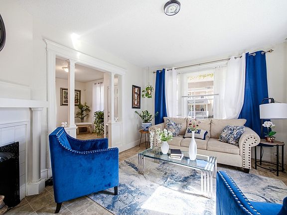 2nd image of 28 Lyndale St