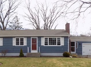 47 Chiswick St, Longmeadow, MA 01106