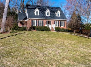 6345 Lamshire Rd, Kernersville, NC 27284