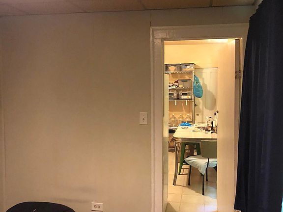 5th image of 1908 E 123rd St #5