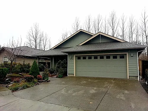 1672 SW Waterstone Dr Photo 1