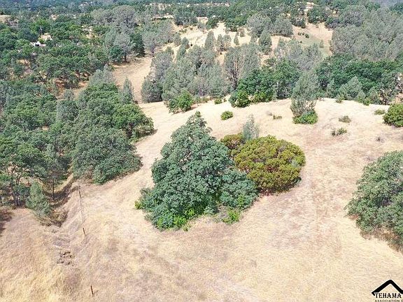 3rd image of 16615 Hill Crest Rd
