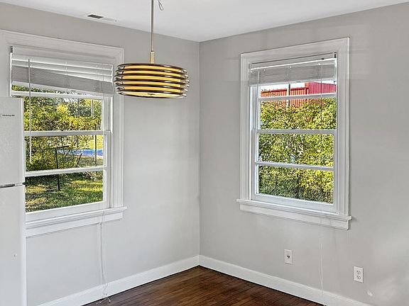 3rd image of 1005 E Brookland Park Blvd