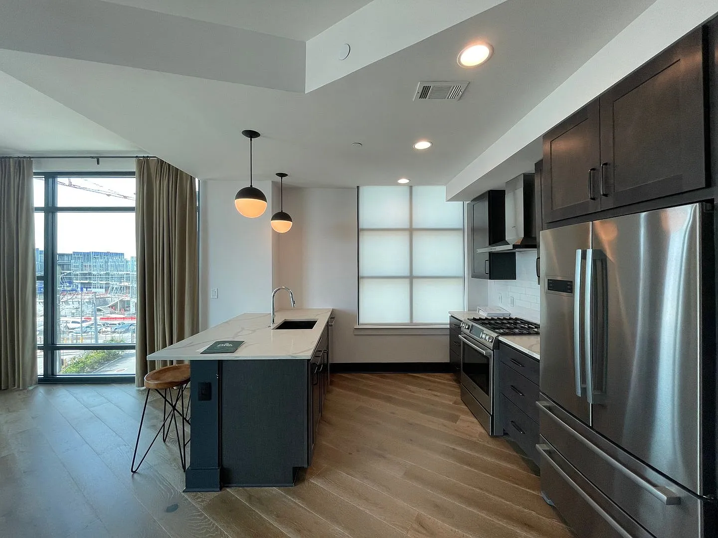 Gorgeous two bedroom newly built condominium at the Gadsden — Photo 3