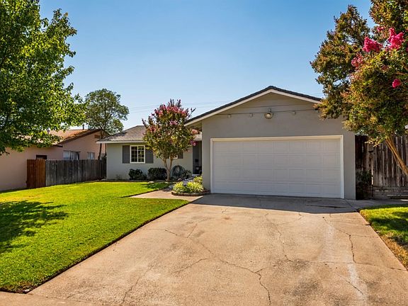 3rd image of 5232 Fernwood Way