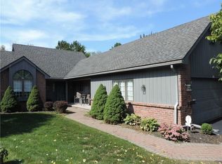 15 Margate Dr, Rochester, NY 14616